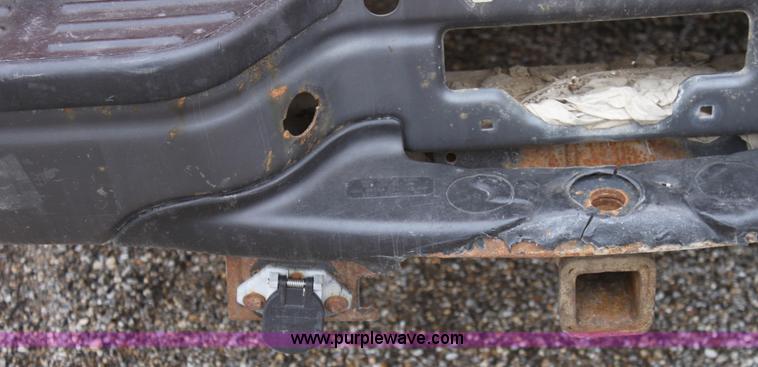 image for item A7151 2003 Ford F250 pickup truck