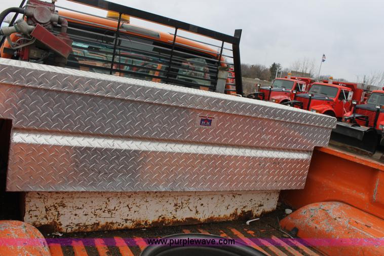 image for item A7152 2001 Dodge Ram 2500 pickup truck