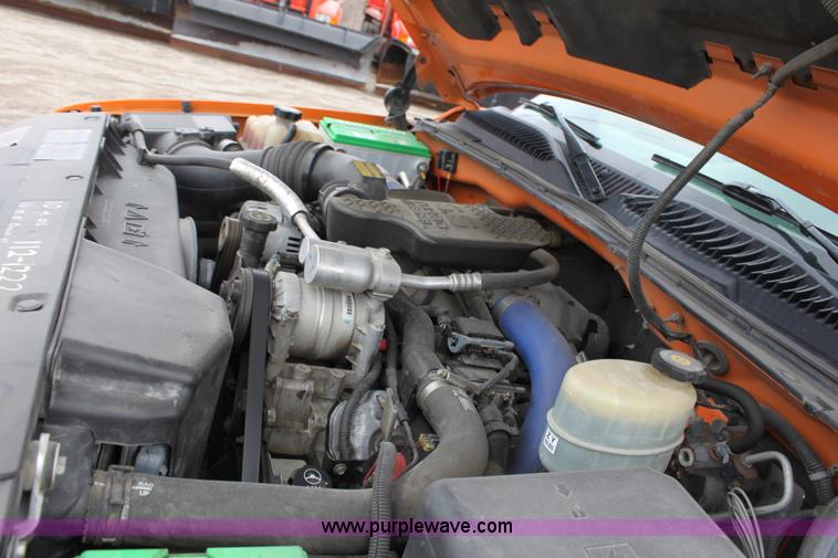 image for item A7153 2002 Chevrolet Silverado 2500HD pickup truck