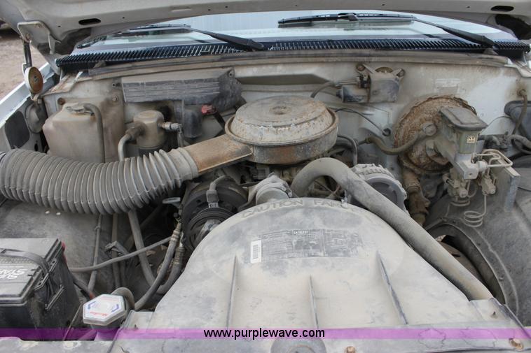 image for item A7155 1992 Chevrolet 1500 W/T pickup truck