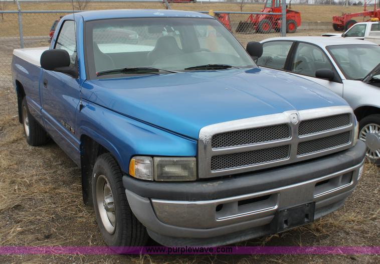 image for item A7156 1999 Dodge Ram 1500 pickup truck