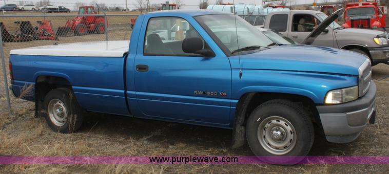 image for item A7156 1999 Dodge Ram 1500 pickup truck