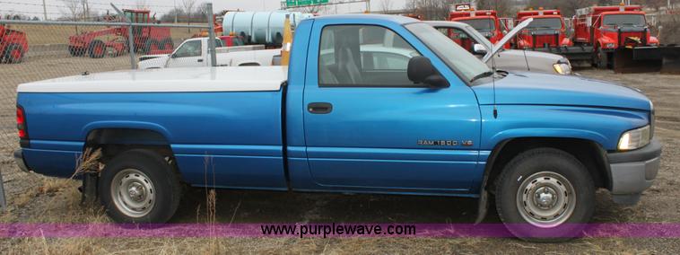 image for item A7156 1999 Dodge Ram 1500 pickup truck