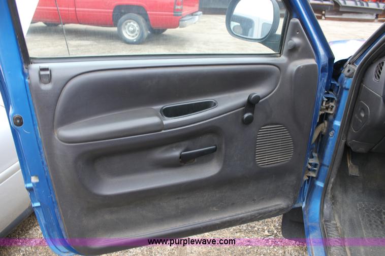 image for item A7156 1999 Dodge Ram 1500 pickup truck