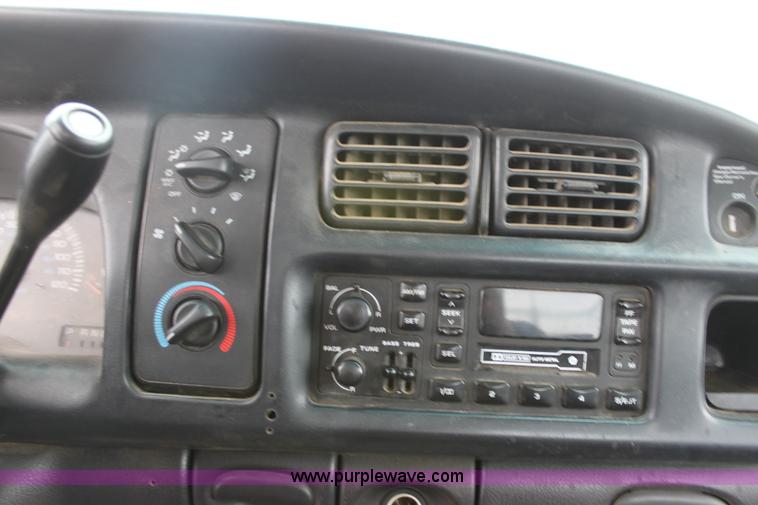 image for item A7156 1999 Dodge Ram 1500 pickup truck