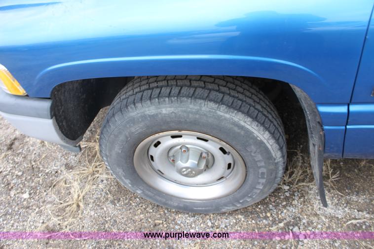 image for item A7156 1999 Dodge Ram 1500 pickup truck