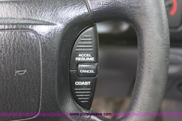 image for item A7158 2001 Dodge Ram 2500 pickup truck