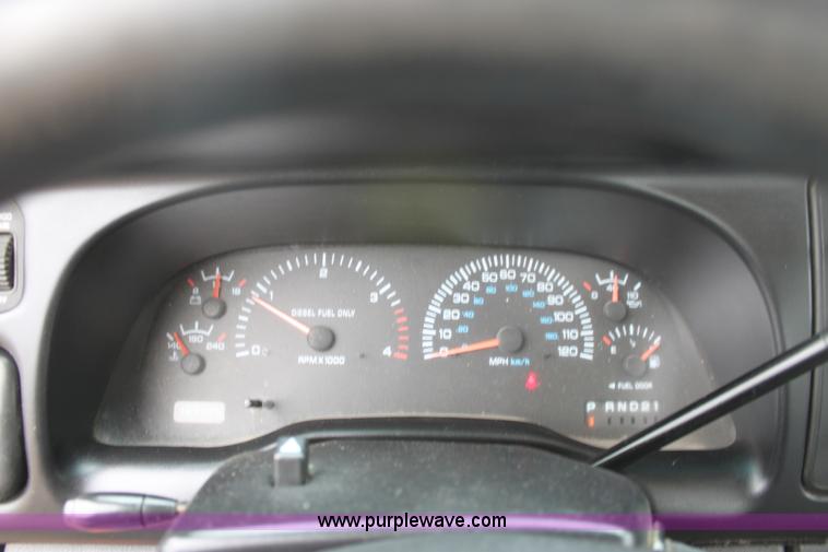 image for item A7158 2001 Dodge Ram 2500 pickup truck