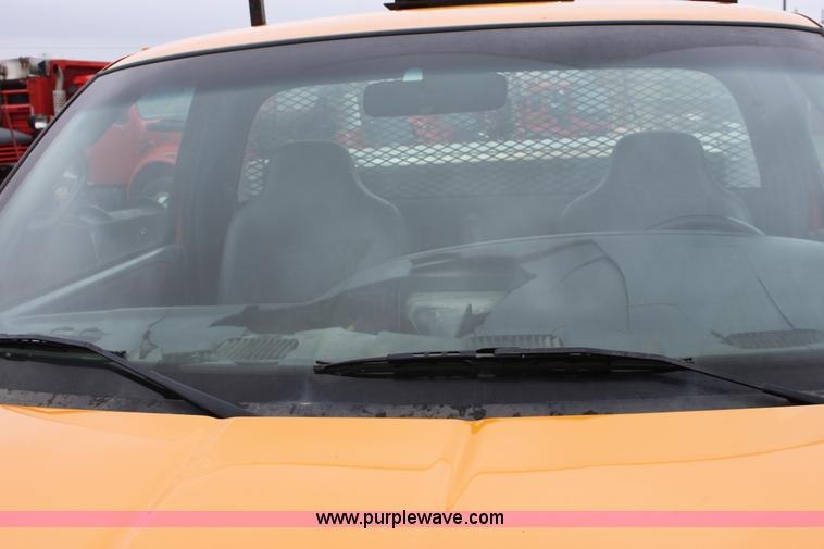 image for item A7158 2001 Dodge Ram 2500 pickup truck
