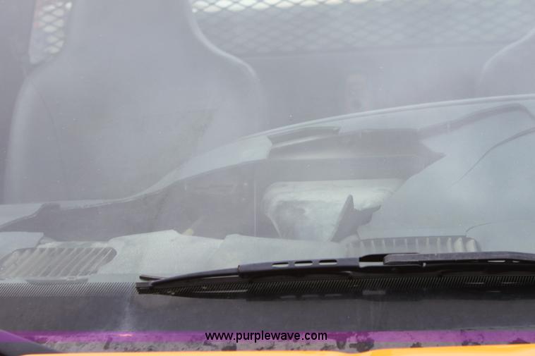 image for item A7158 2001 Dodge Ram 2500 pickup truck