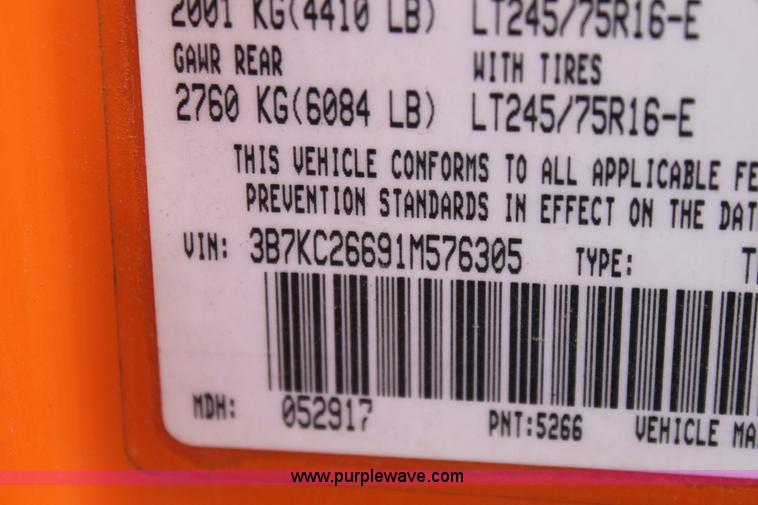 image for item A7158 2001 Dodge Ram 2500 pickup truck