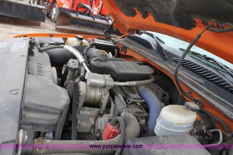 image for item A7159 2002 Chevrolet Silverado 2500HD pickup truck