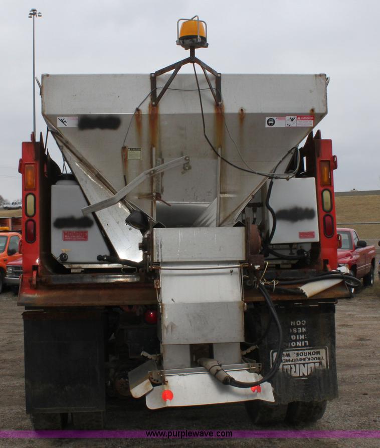 image for item A7160 1999 International 4900 tandem axle dump truck