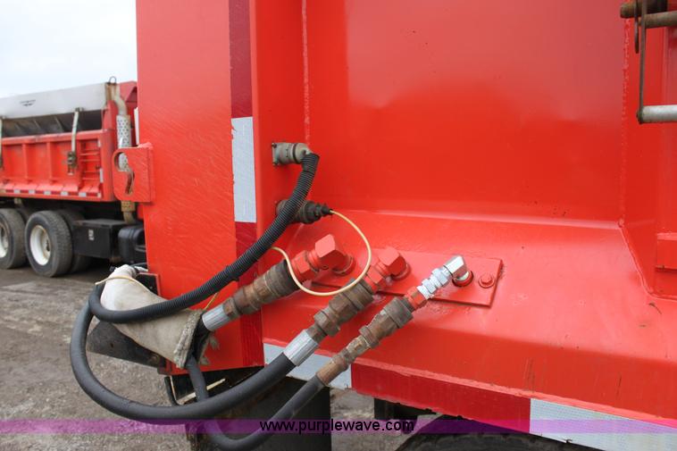 image for item A7160 1999 International 4900 tandem axle dump truck