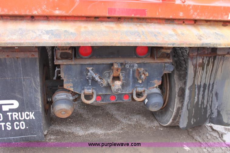 image for item A7161 1999 International 4900 tandem axle dump truck
