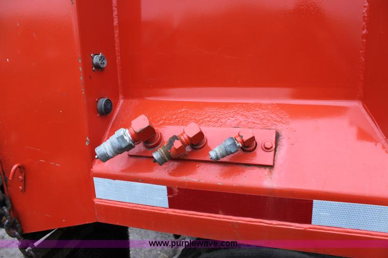 image for item A7161 1999 International 4900 tandem axle dump truck