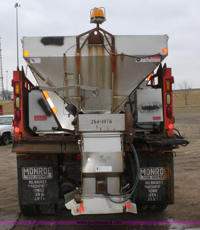 image for item A7162 1999 International 4900 tandem axle dump truck