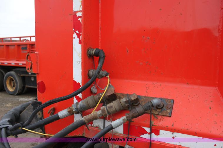 image for item A7162 1999 International 4900 tandem axle dump truck