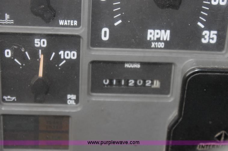 image for item A7163 1999 International 4900 tandem axle dump truck