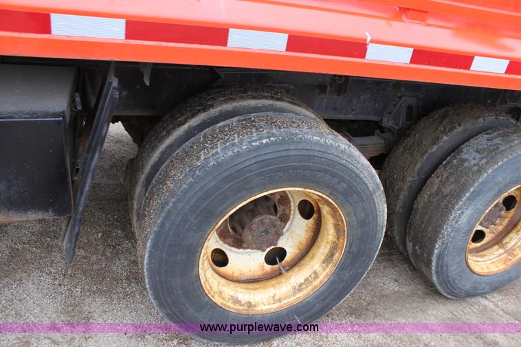 image for item A7163 1999 International 4900 tandem axle dump truck