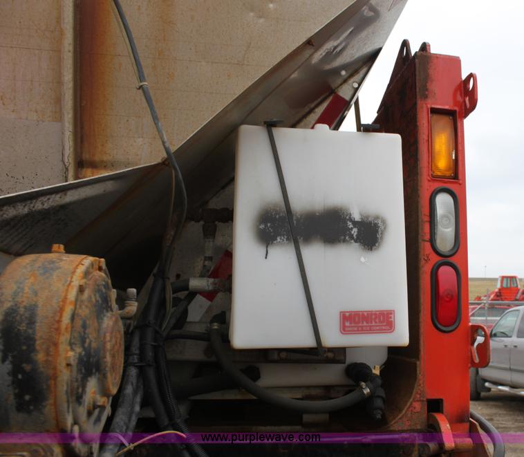 image for item A7163 1999 International 4900 tandem axle dump truck