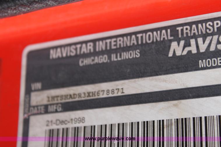 image for item A7164 1999 International 4900 tandem axle dump truck