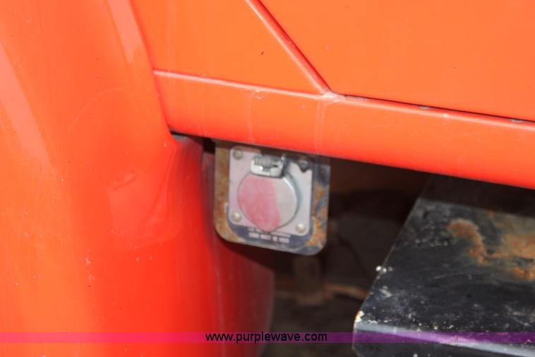 image for item A7164 1999 International 4900 tandem axle dump truck