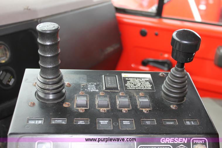 image for item A7166 1999 International 4900 tandem axle dump truck