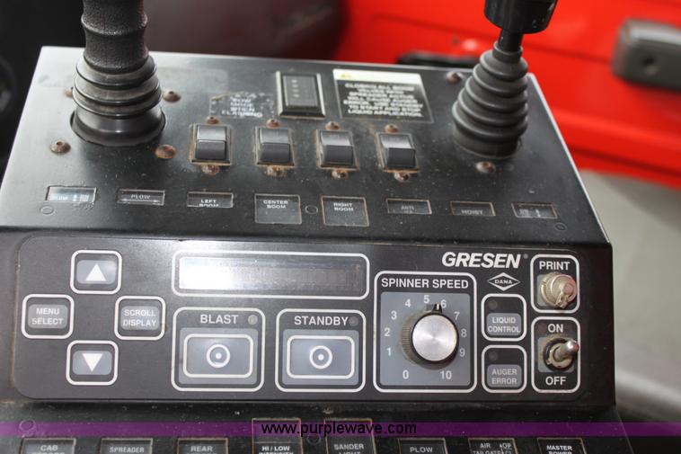 image for item A7166 1999 International 4900 tandem axle dump truck