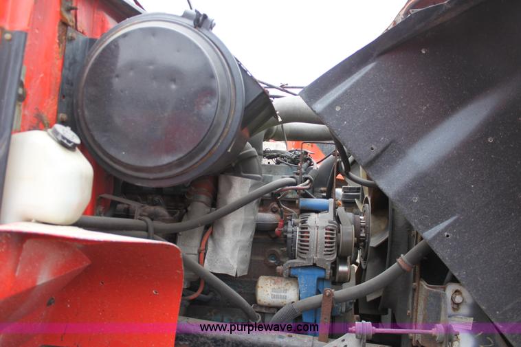 image for item A7166 1999 International 4900 tandem axle dump truck