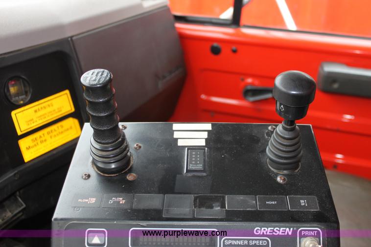 image for item A7167 1997 International 4900 tandem axle dump truck