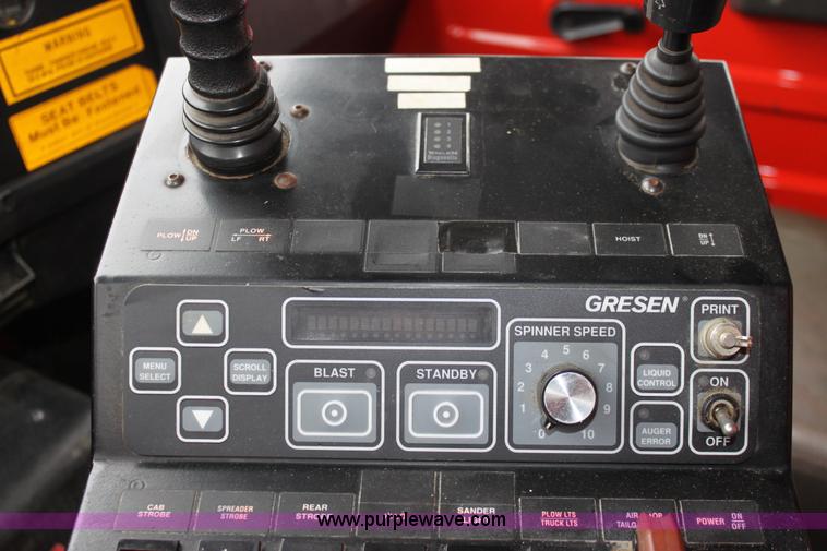 image for item A7167 1997 International 4900 tandem axle dump truck