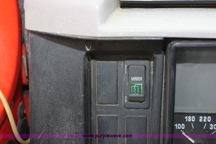 image for item A7167 1997 International 4900 tandem axle dump truck