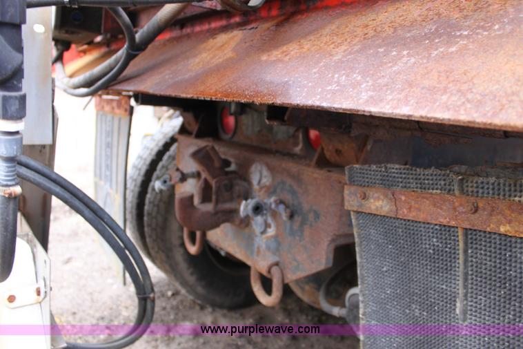 image for item A7167 1997 International 4900 tandem axle dump truck