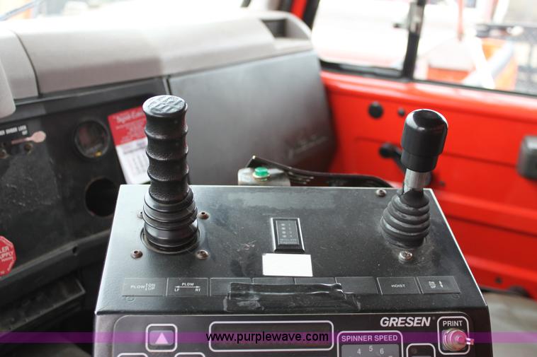 image for item A7168 1997 International 4900 tandem axle dump truck