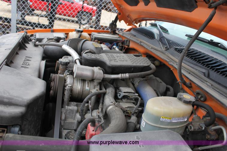 image for item A7169 2002 Chevrolet Silverado 2500HD pickup truck