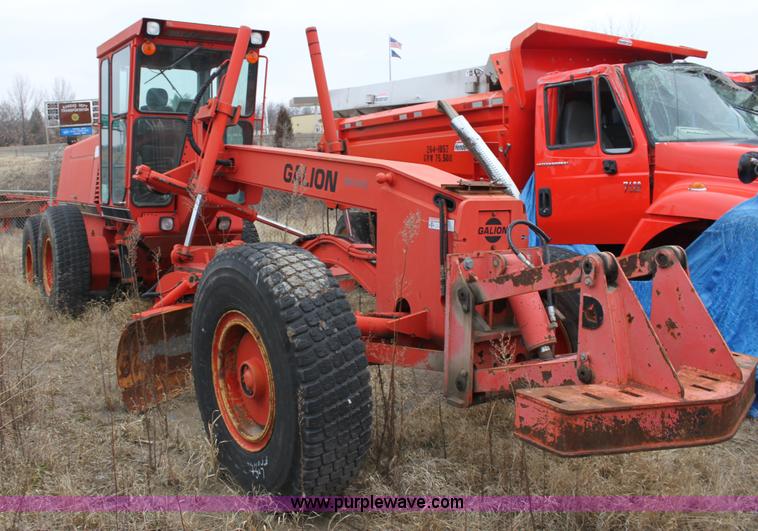image for item A7170 1997 Galion 830B motor grader