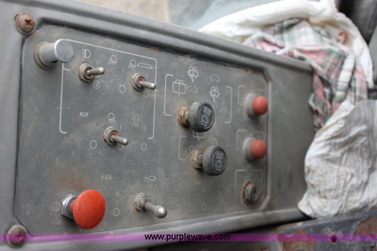 image for item A7170 1997 Galion 830B motor grader