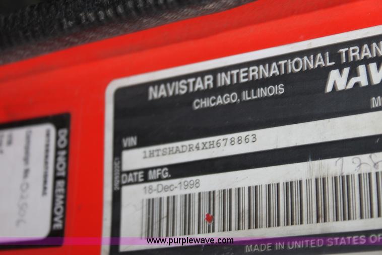 image for item A7171 1999 International 4900 tandem axle dump truck