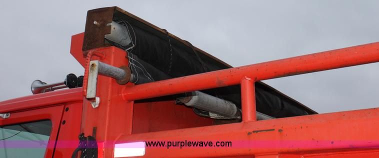 image for item A7171 1999 International 4900 tandem axle dump truck