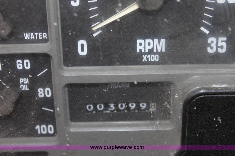 image for item A7172 1997 International 4900 tandem axle dump truck