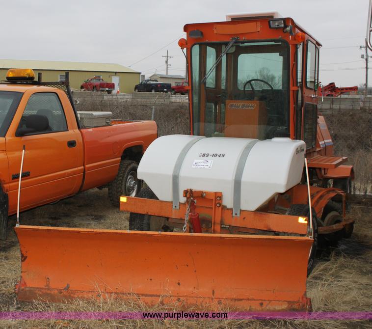 image for item A7173 1999 Broce RC350 self propelled broom