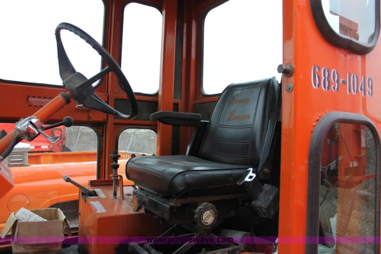 image for item A7173 1999 Broce RC350 self propelled broom