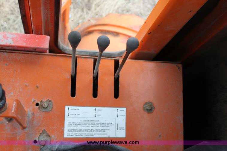 image for item A7173 1999 Broce RC350 self propelled broom