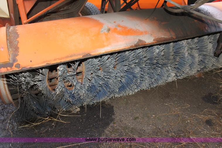 image for item A7173 1999 Broce RC350 self propelled broom