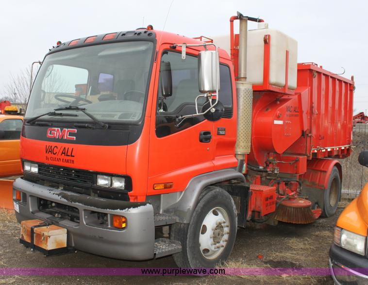 image for item A7174 2002 Vac-all LV-10DC street sweeper