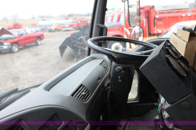 image for item A7174 2002 Vac-all LV-10DC street sweeper