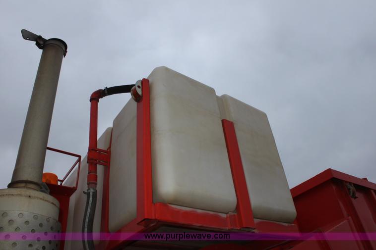 image for item A7174 2002 Vac-all LV-10DC street sweeper