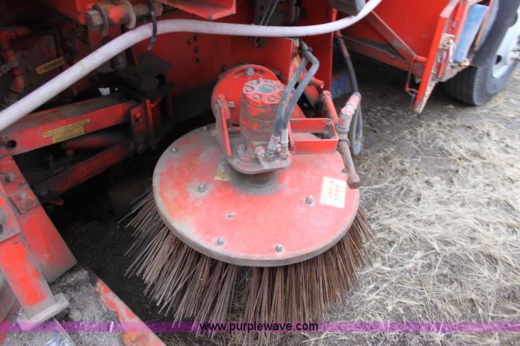 image for item A7174 2002 Vac-all LV-10DC street sweeper