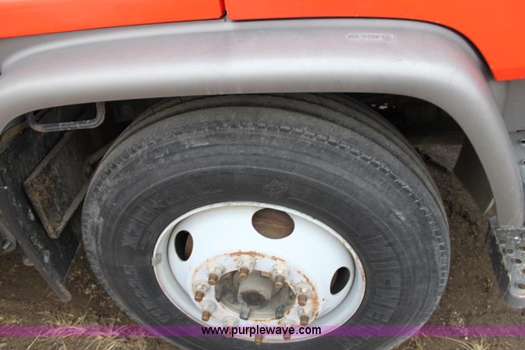 image for item A7174 2002 Vac-all LV-10DC street sweeper